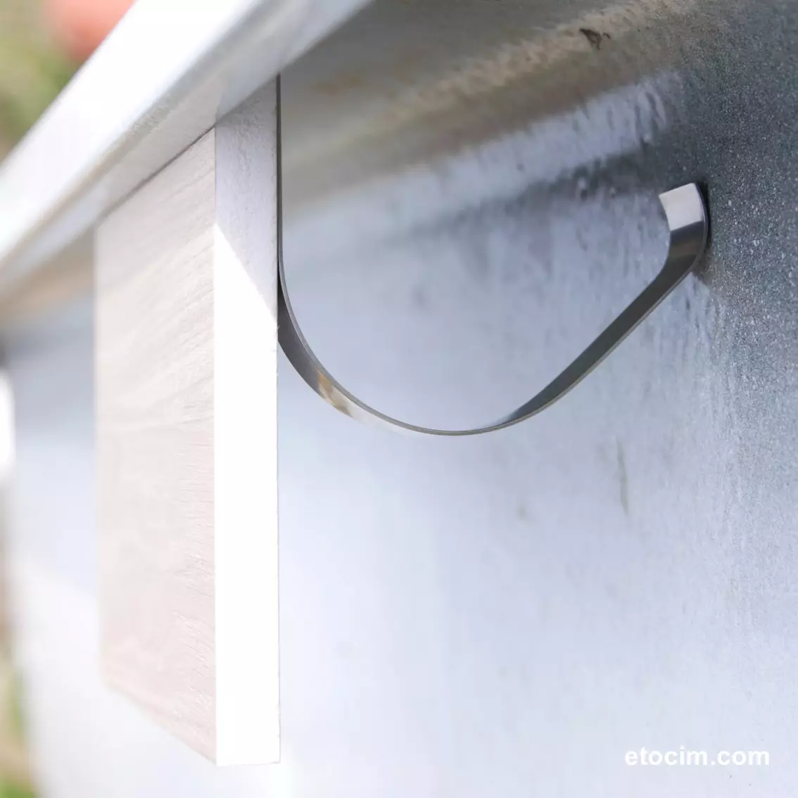 ressort-metal-detail-tablier-baignoire